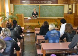 Від Уманської ОДПІ виступила випускник нашого вузу завідувач сектором взаємодії із ЗМІ та громадскістю Ожогіна Н.С.